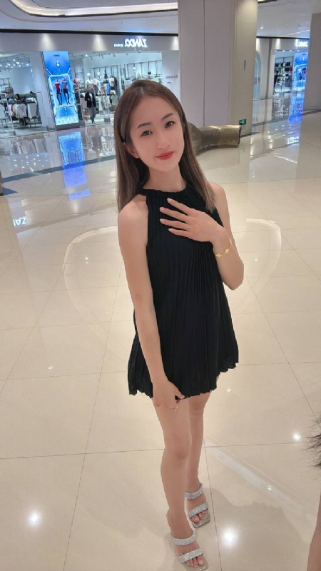 陈丽梅的第一张照片--九龙王婆说媒